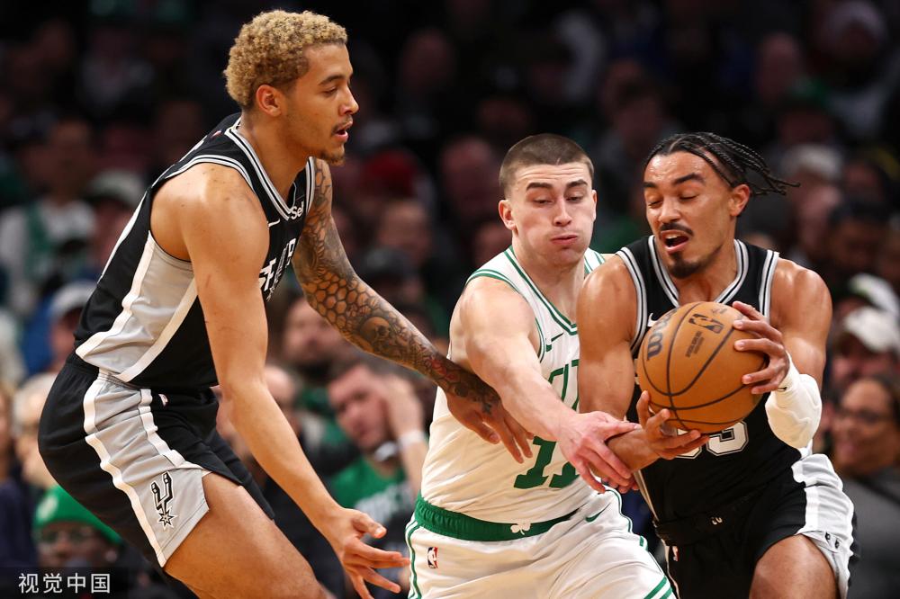 确保她能够 确保她能够